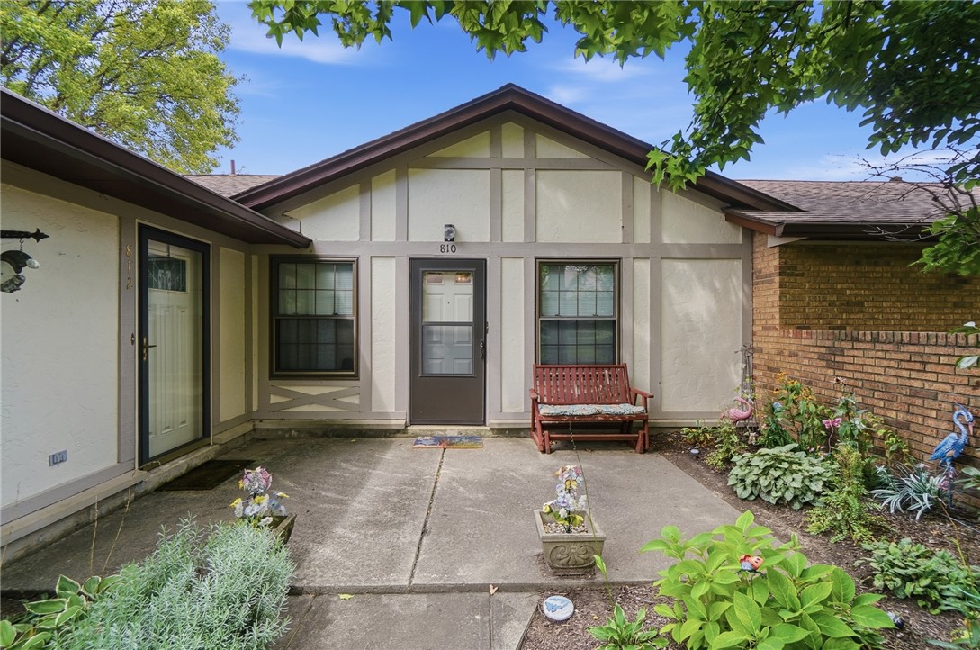 810 Pine Needles Drive — photo