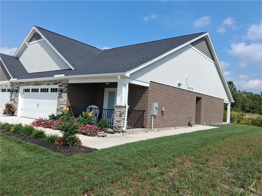 5011 Waterford Lane — photo