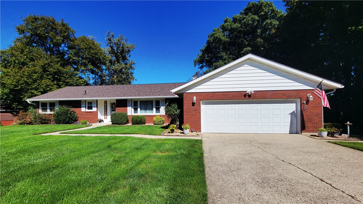324 Oakridge Drive — photo