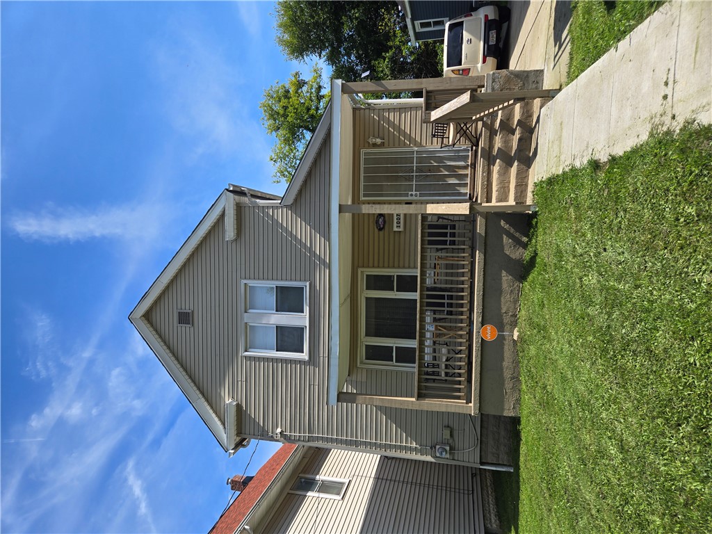 1007 Laurel, Akron, OH 44307 — photo 2
