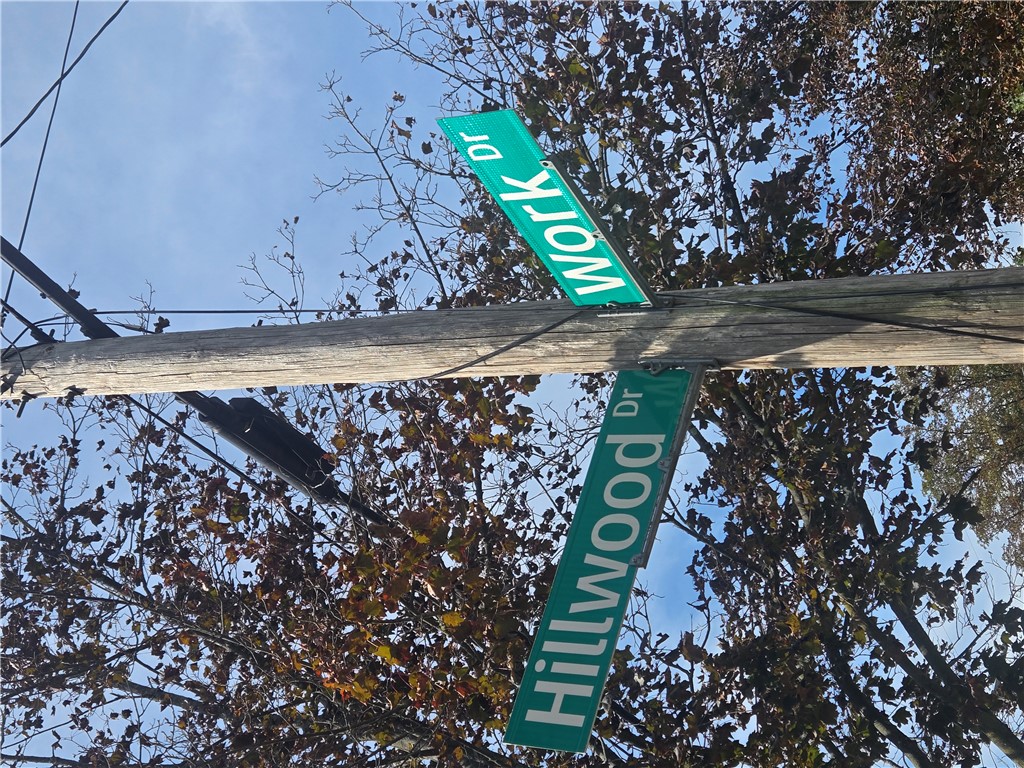 812 Work — photo