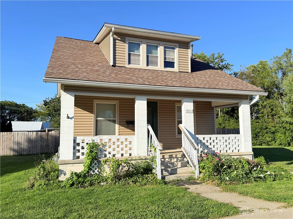1217 Eureka Drive — photo