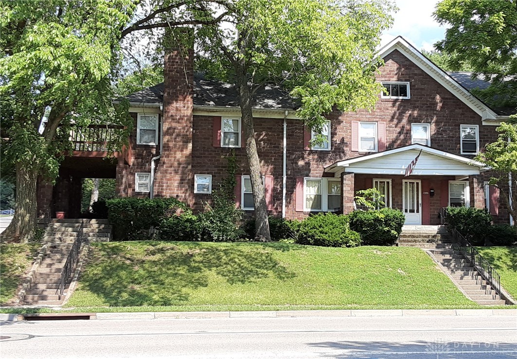 2310 S Dixie Drive — photo