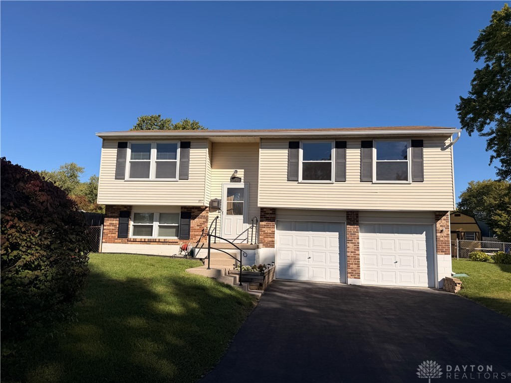 107 Calmont Farm Circle — photo