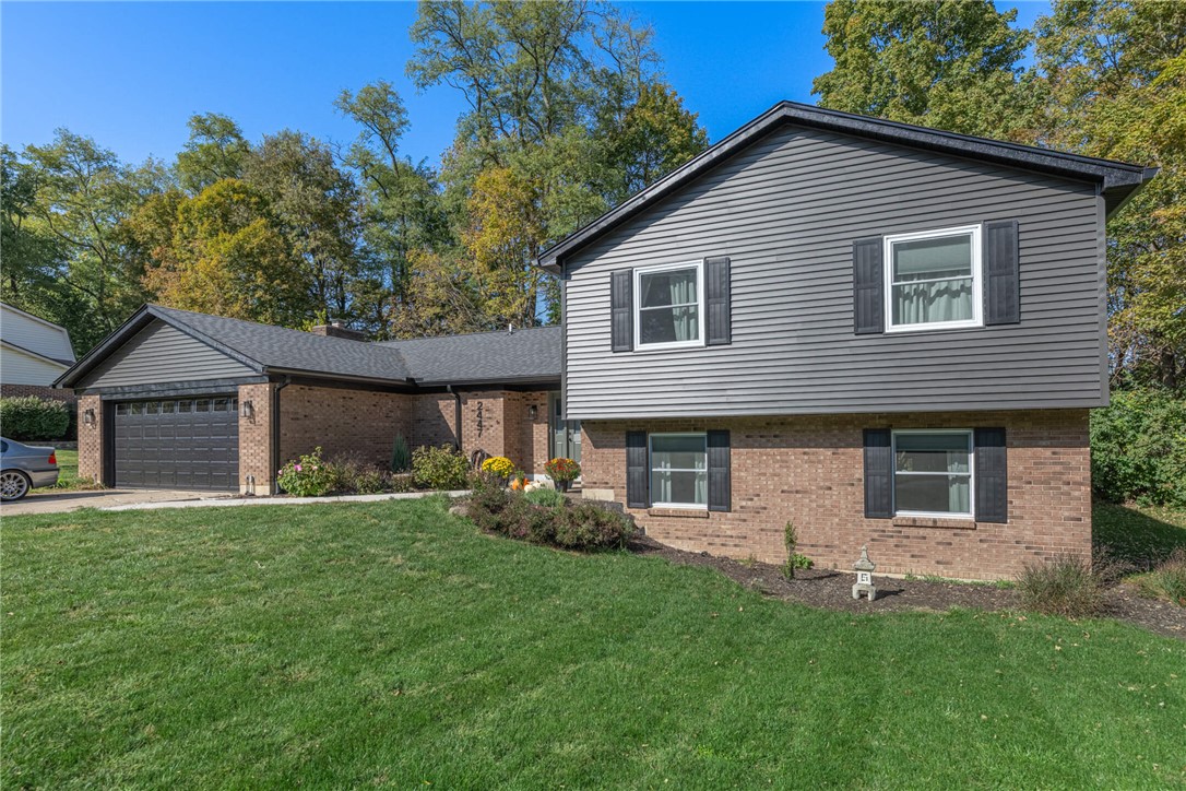 2447 Beechknoll Point — photo