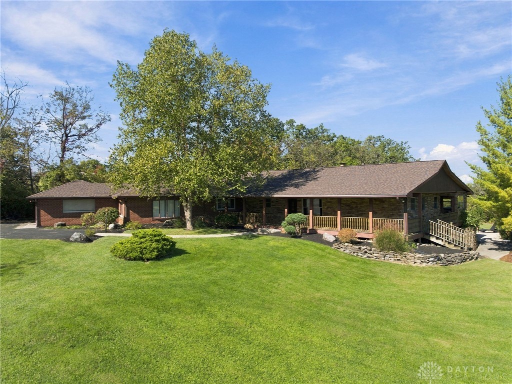 114 Hickory Lane — photo