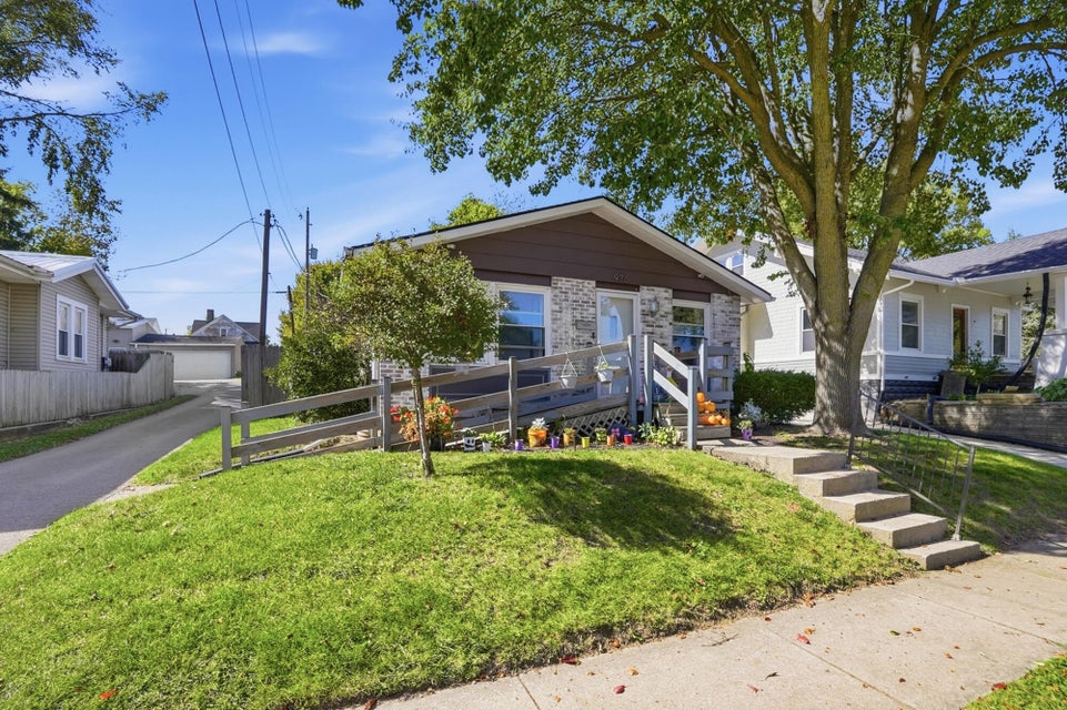 936 Caldwell Street — photo