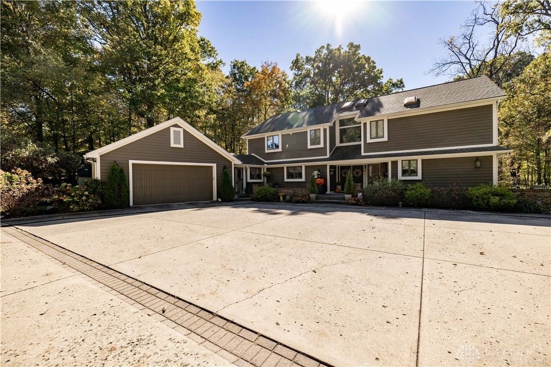 101 Roscommon, Springfield, OH 45503 — photo 2