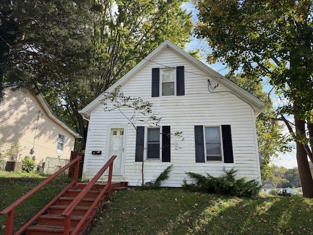 325 Deem Street — photo