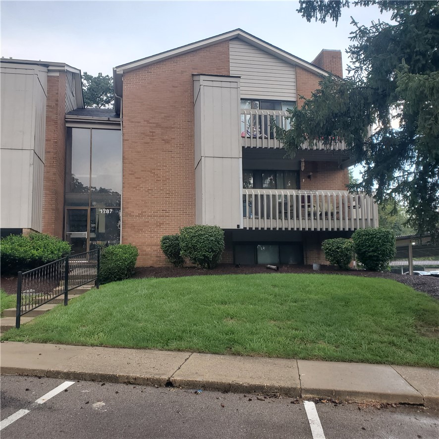 1787 Cherokee Drive Unit D — photo