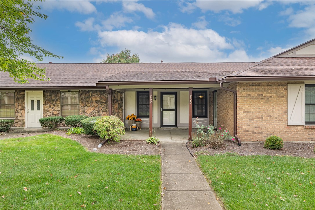 802 Pine Needles Drive — photo
