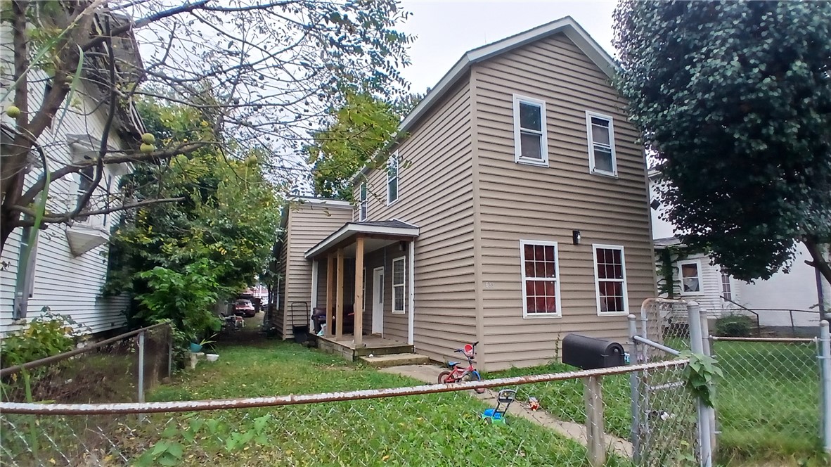 633 W Columbia Street — photo