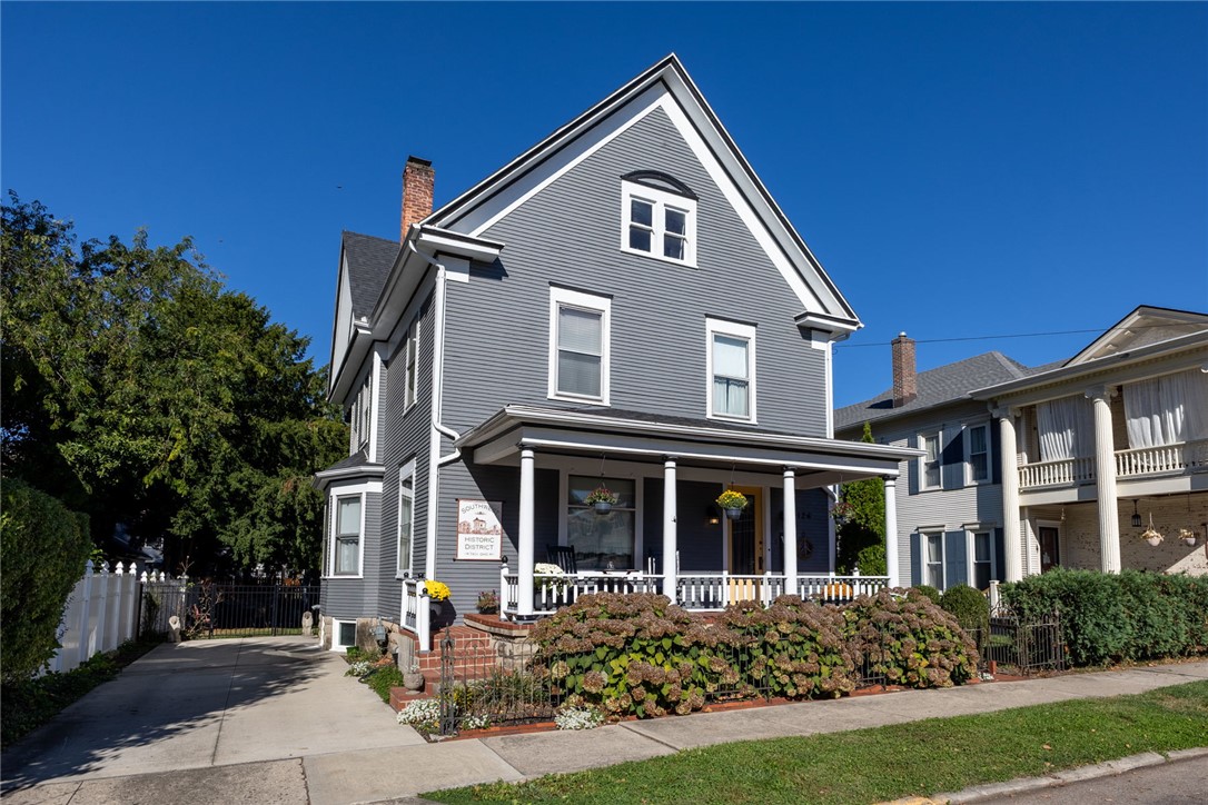 126 S Plum Street — photo