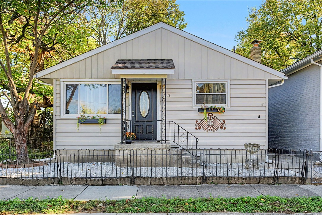 18 Morton Avenue — photo