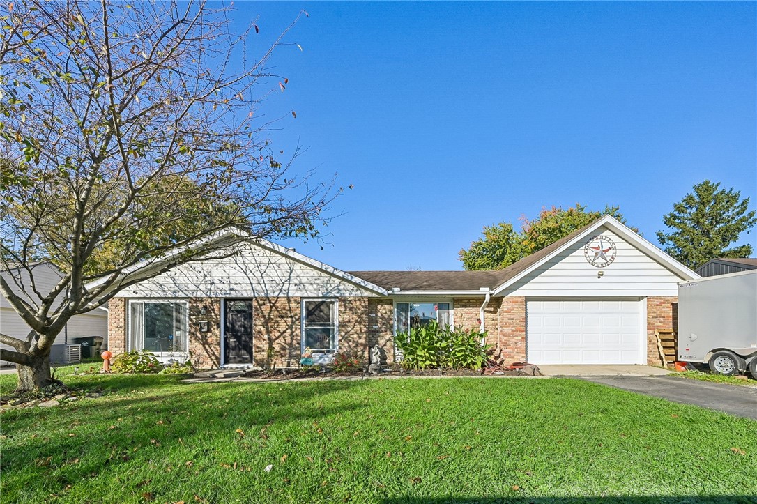811 Bayberry Drive — photo