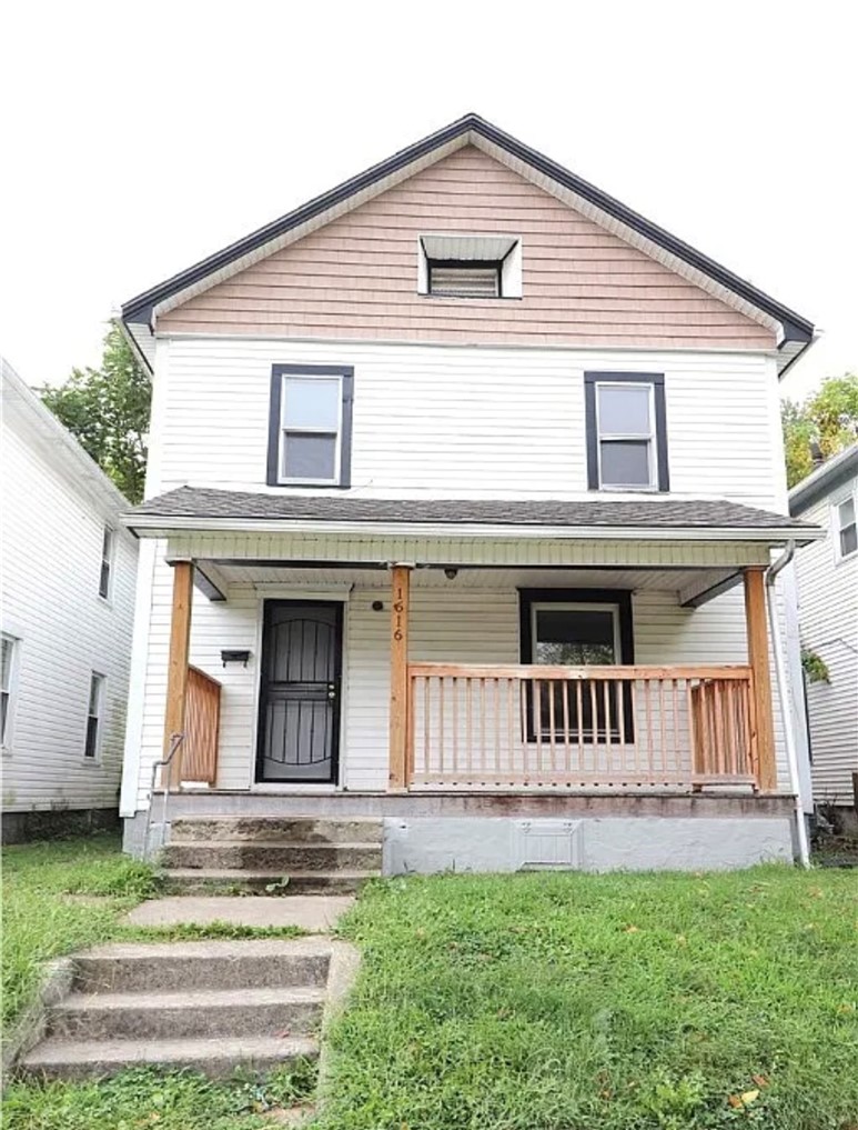 1616 Oakridge Drive — photo