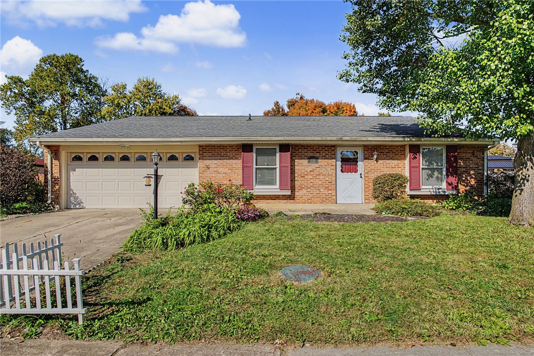 5799 Waynegate Road — photo