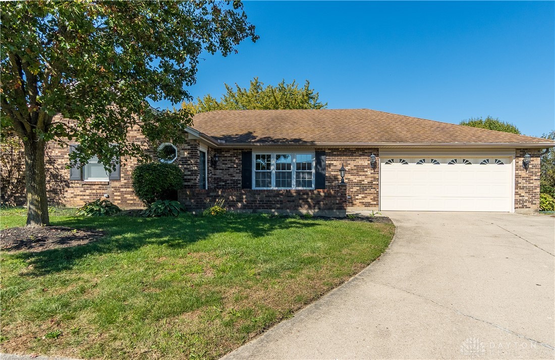 721 Rockridge Circle — photo