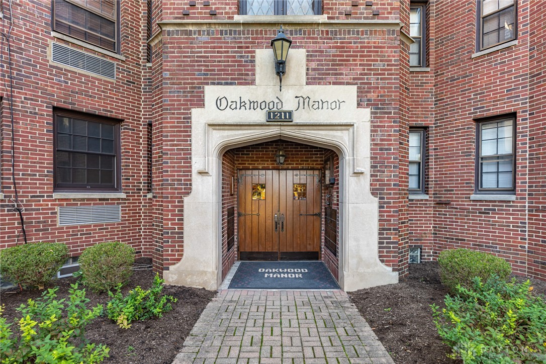 1211 Far Hills Avenue Unit 101 — photo