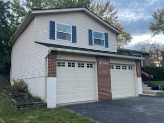 2424 Windsor Village Drive — photo