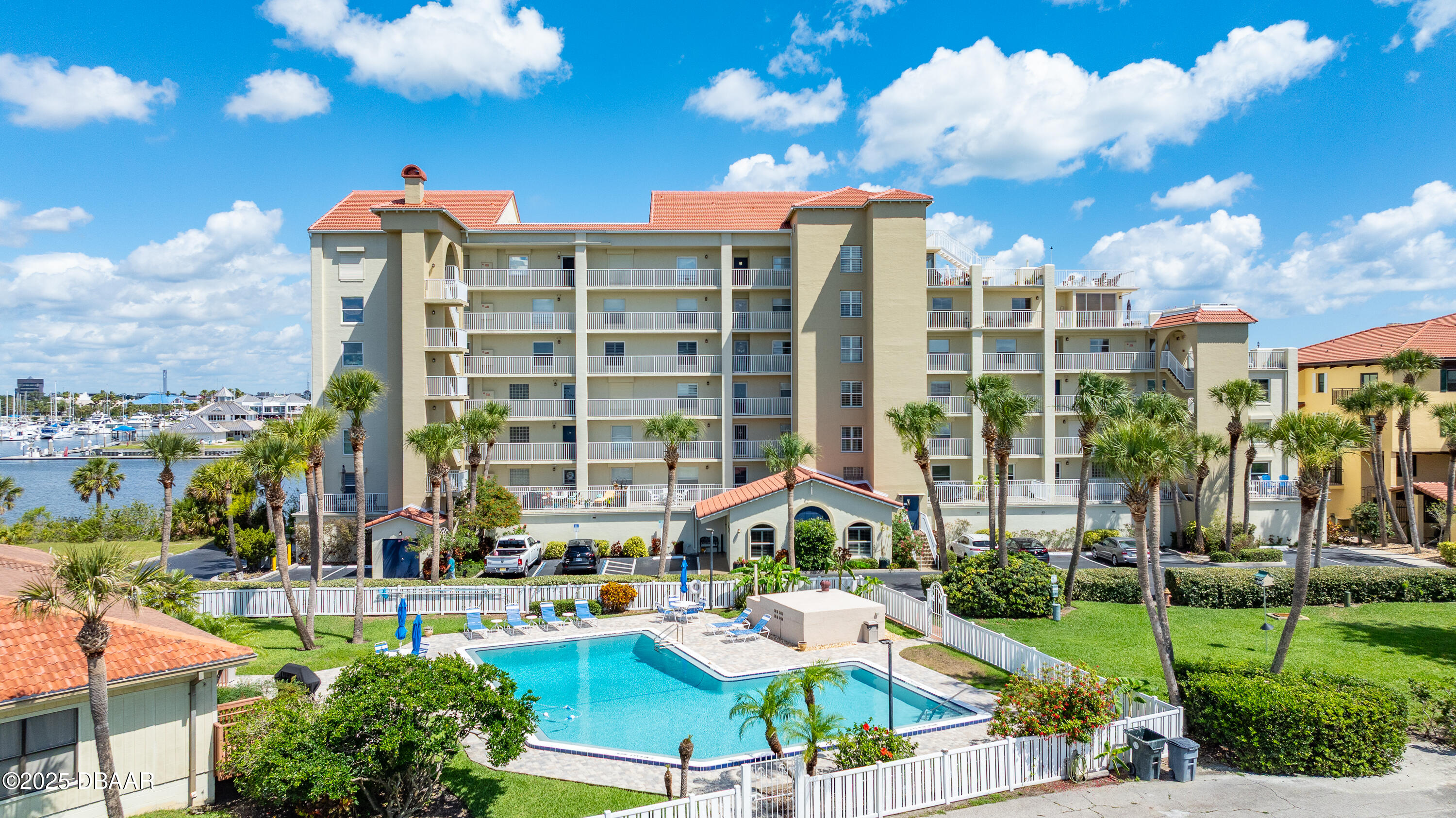 524 Marina Point Drive 5240 — photo