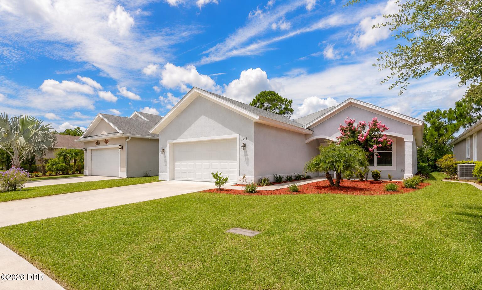 242 Catriona Drive — photo