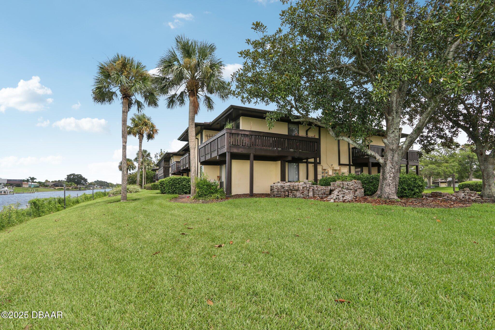 46 Club House Drive 108 — photo