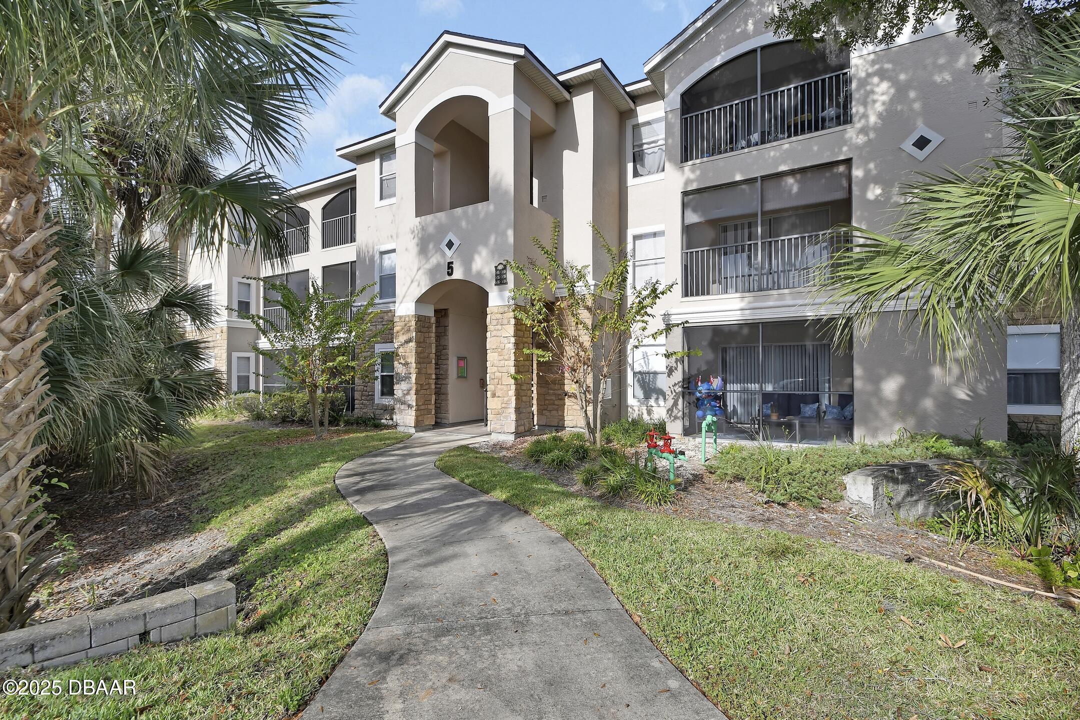 940 Village Trail 5-106 — photo