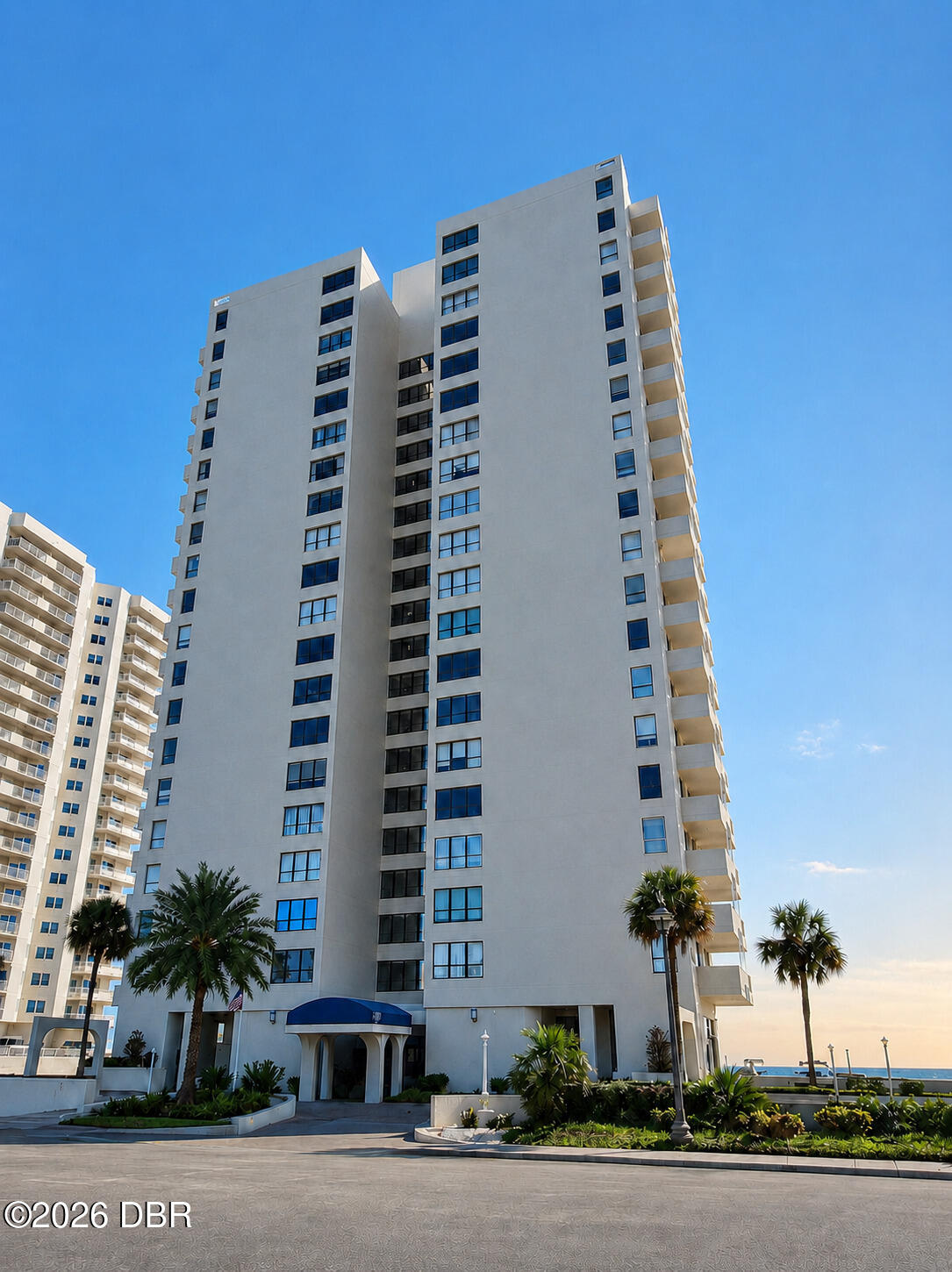 2947 S Atlantic Avenue 706 — photo