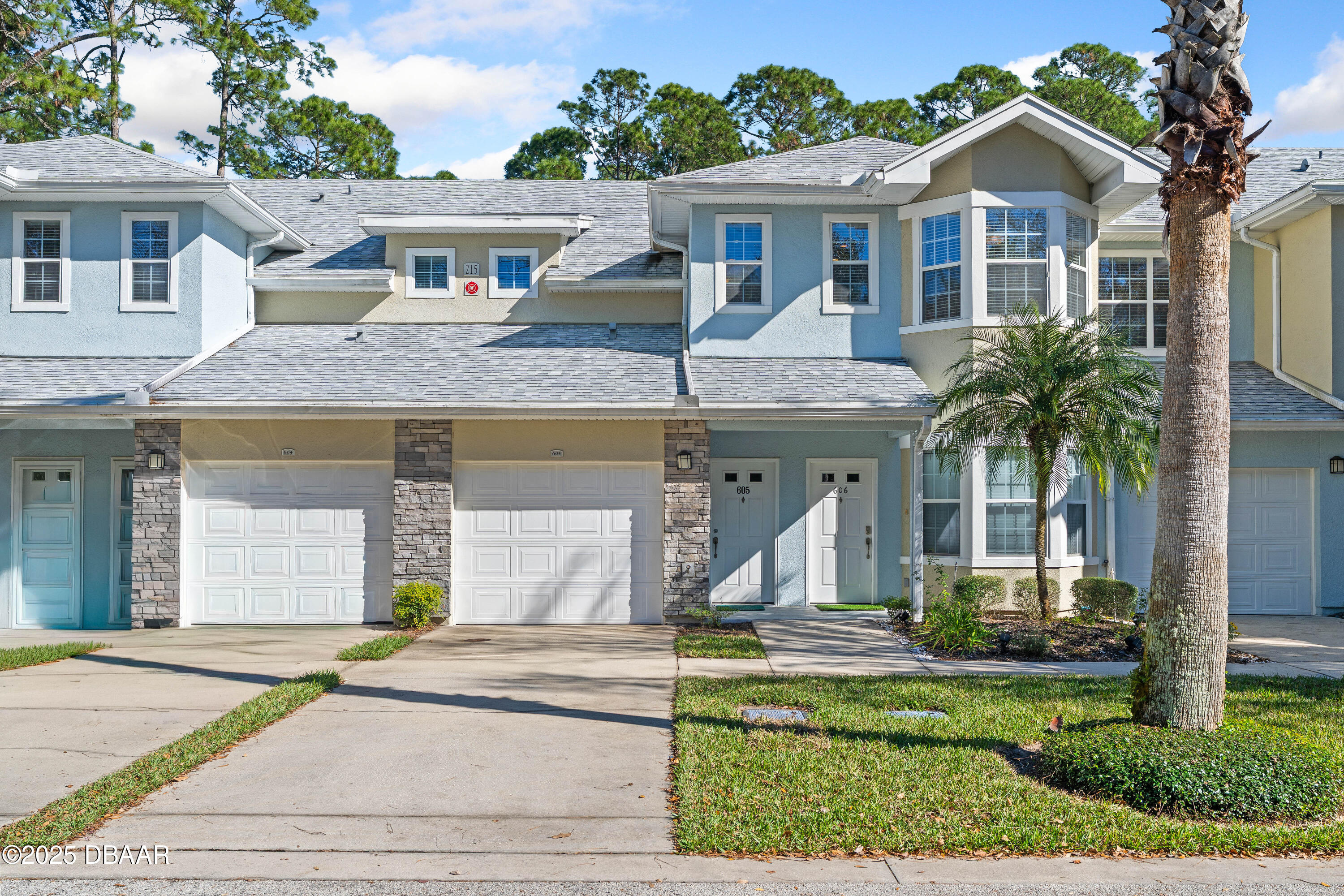 215 Bayberry Circle 605 — photo