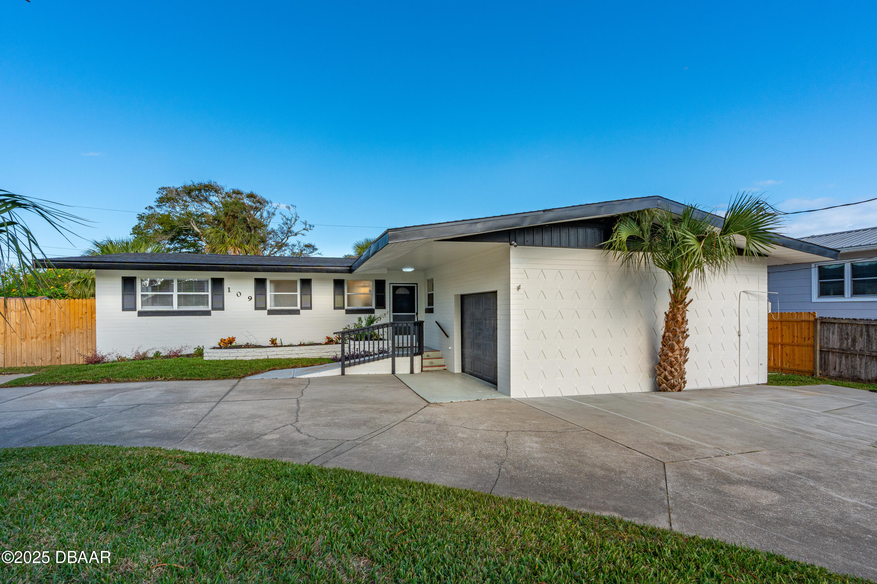 109 Standish Drive, Ormond Beach, FL 32176 — photo 2