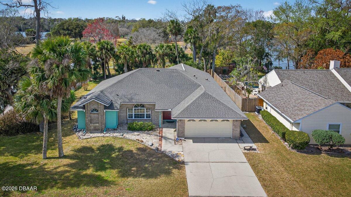 114 Roble Lane — photo