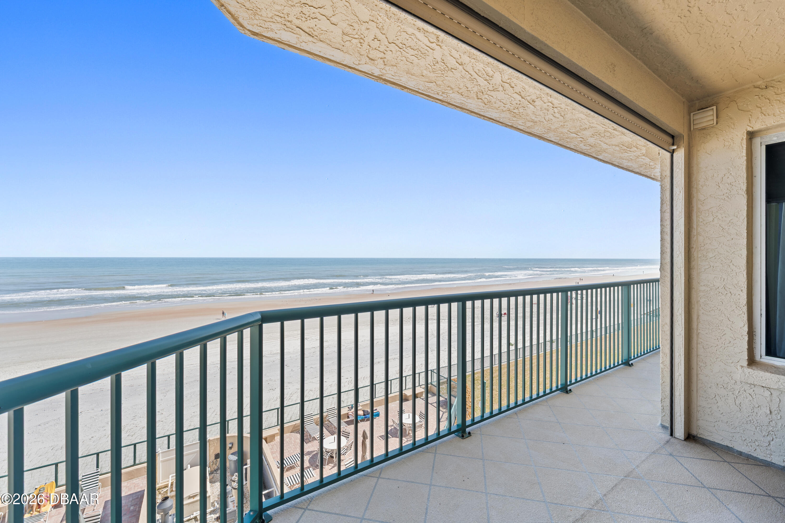 4575 S Atlantic Avenue 6303 — photo