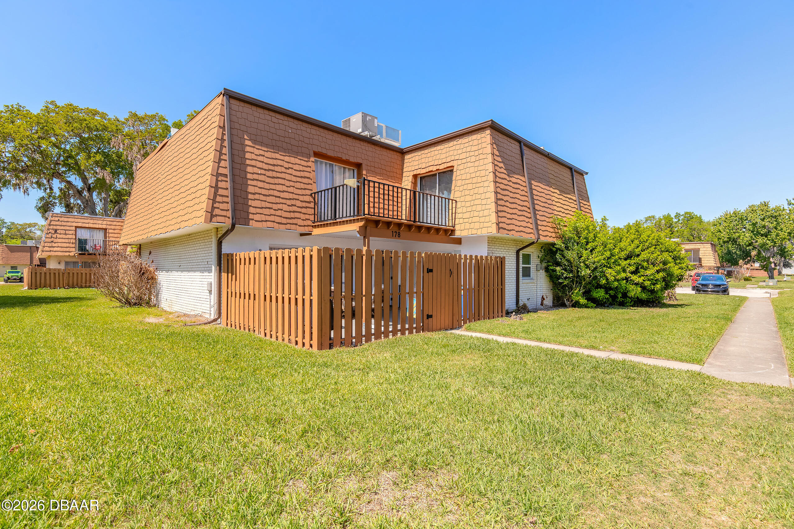 178 Moonstone Court — photo
