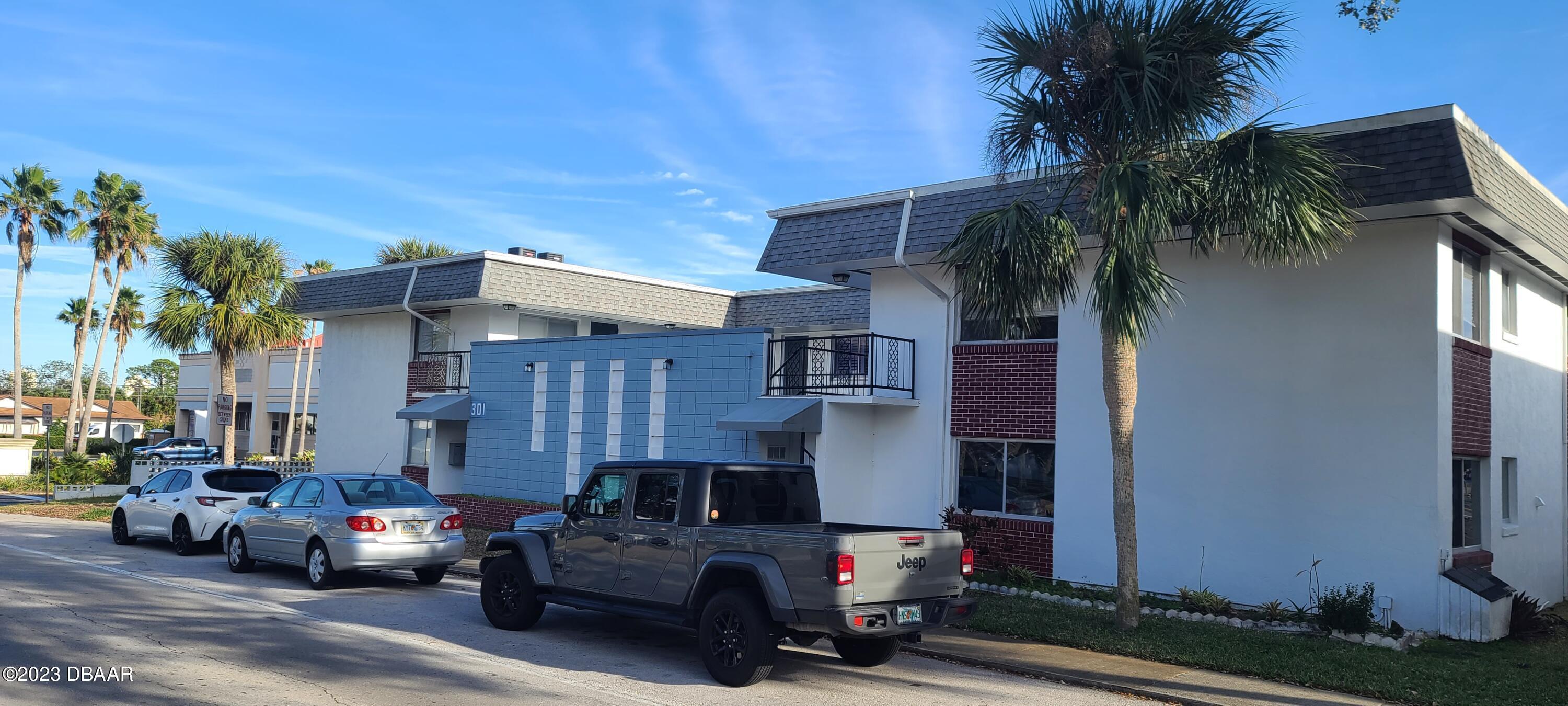 301 Ridge Boulevard 1020 — photo