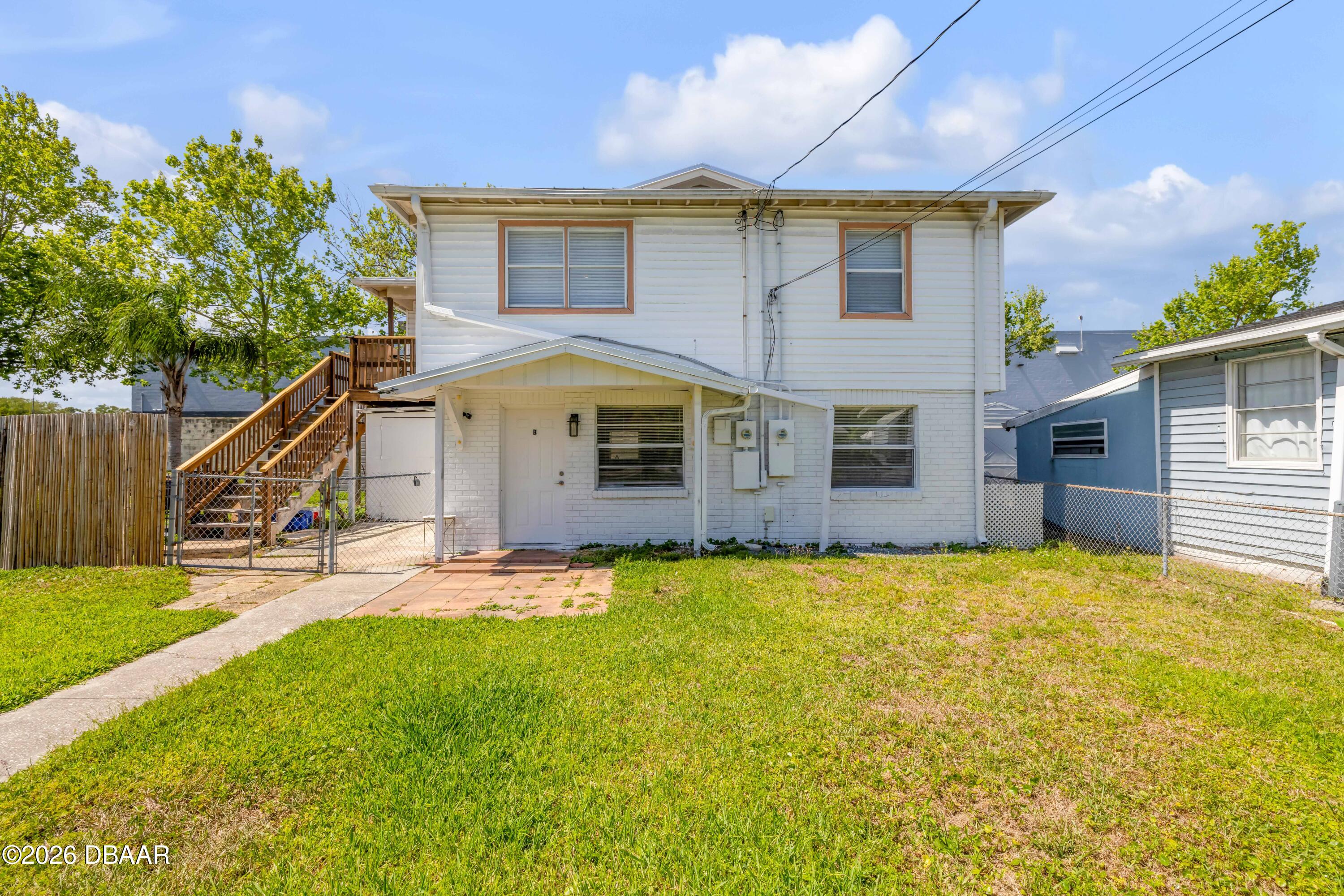 1051 June Terrace — photo