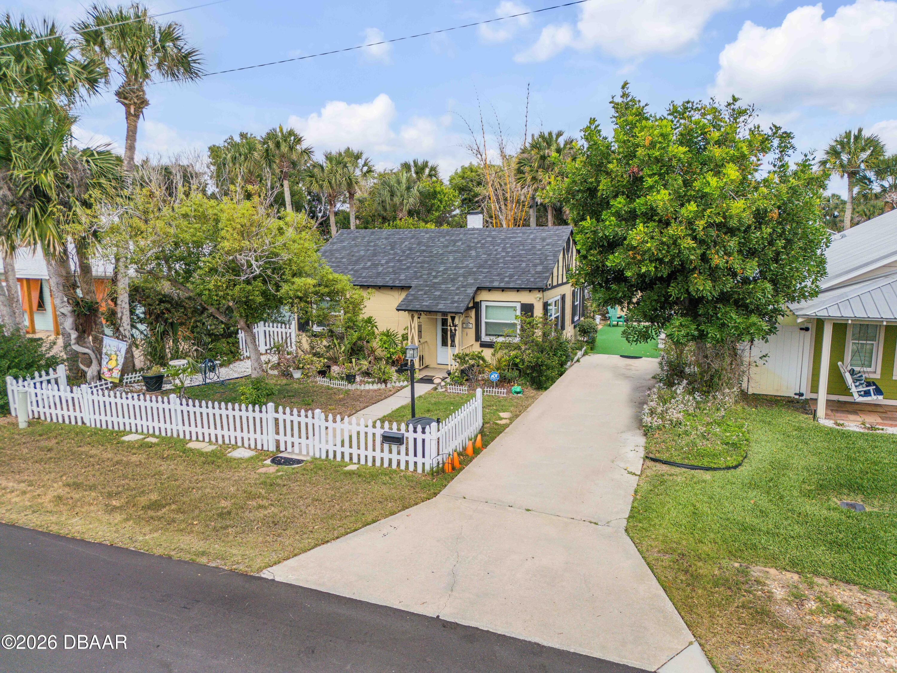 204 Condict Drive — photo