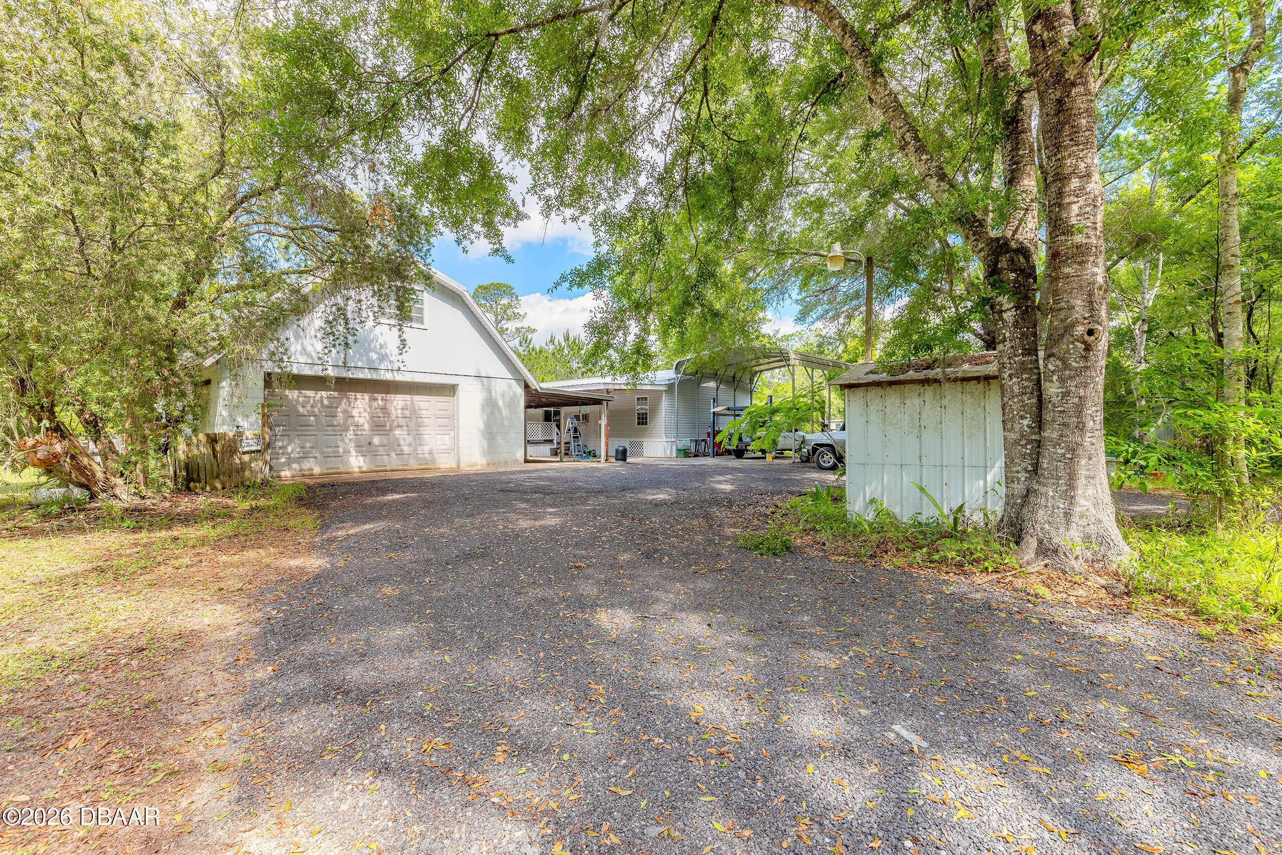 2122 Hazelnut Street — photo