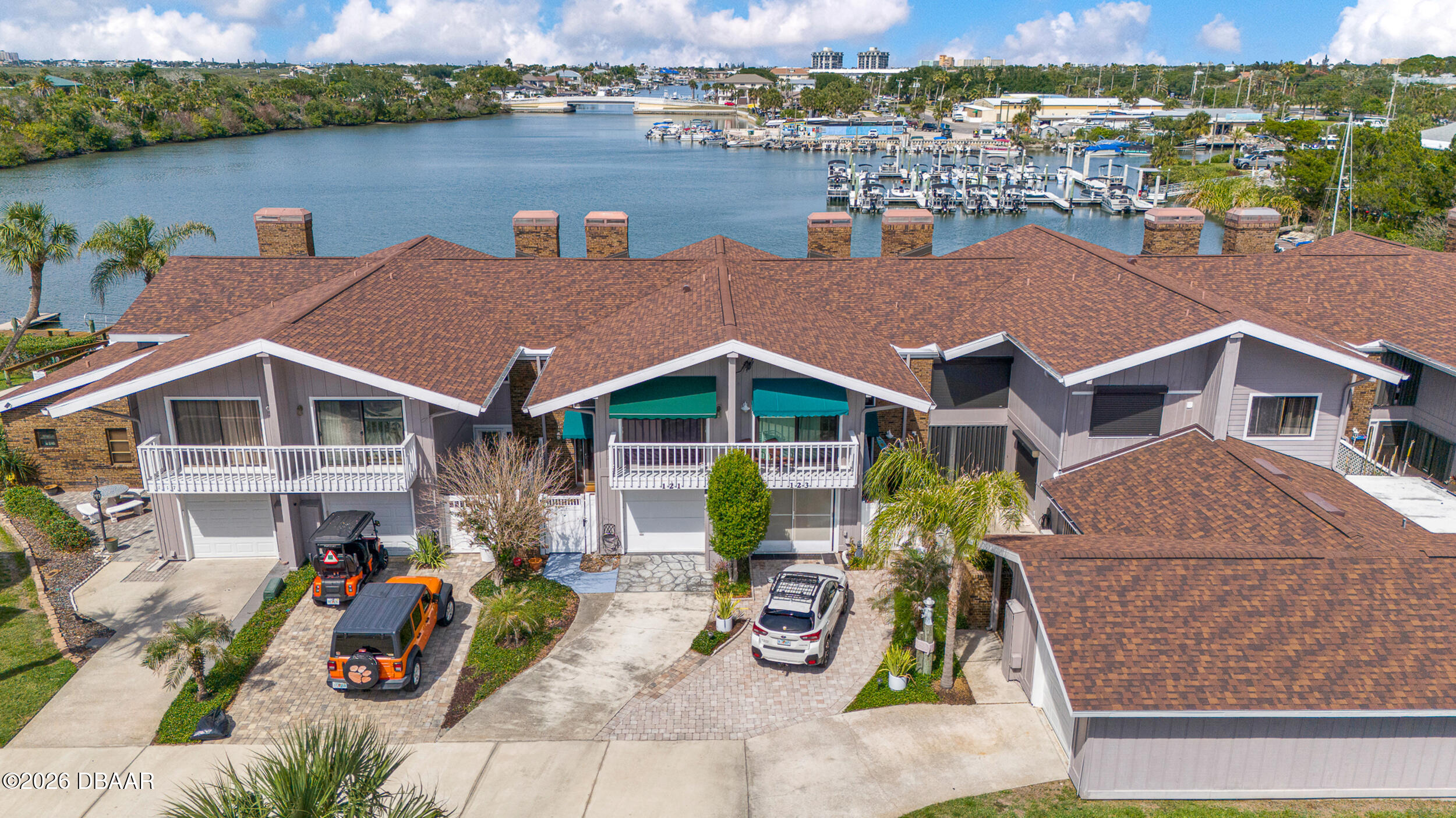 121 Lagoon Court — photo