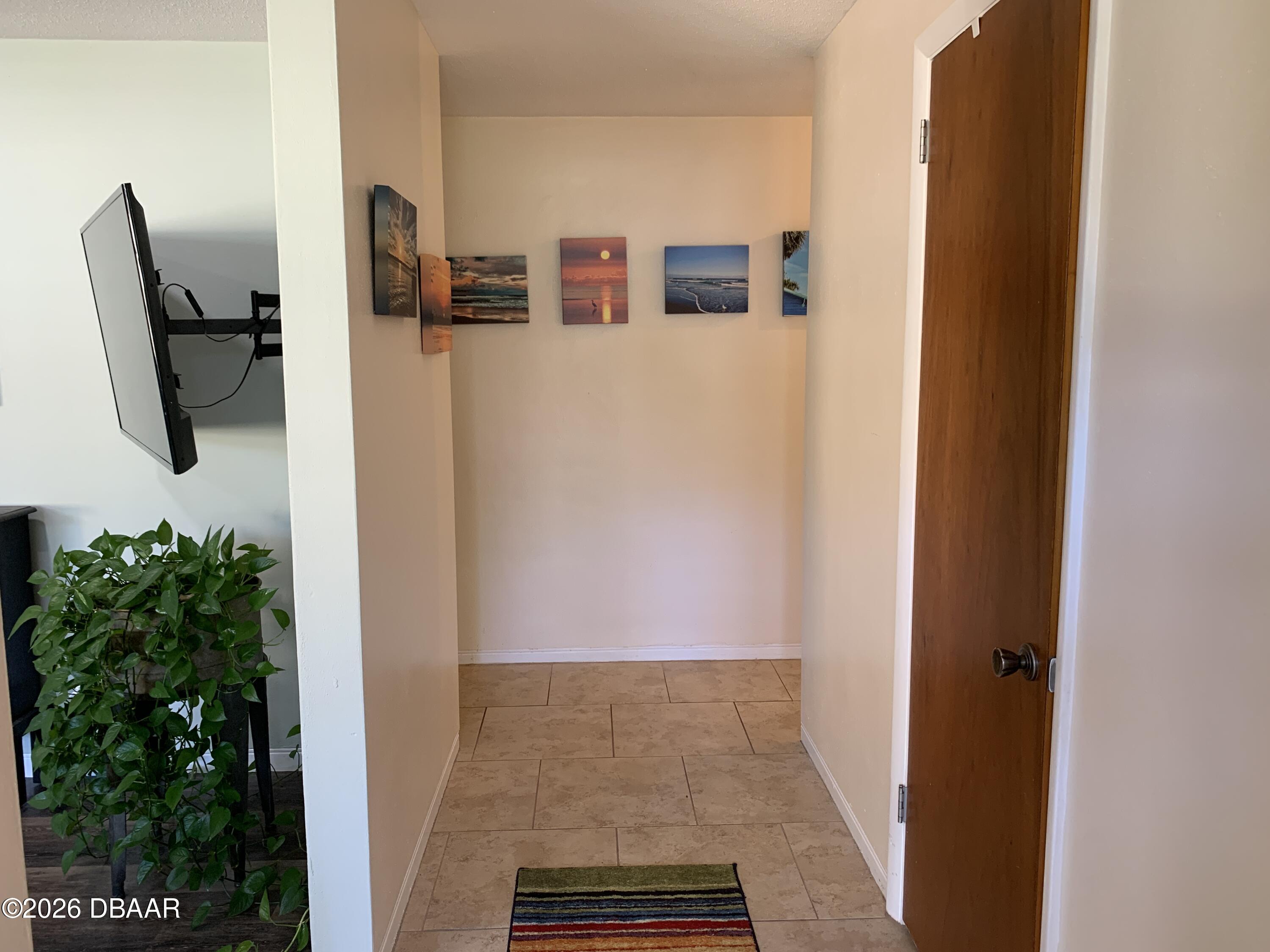 711 Lindenwood Circle E, Ormond Beach, FL 32174 — photo 2