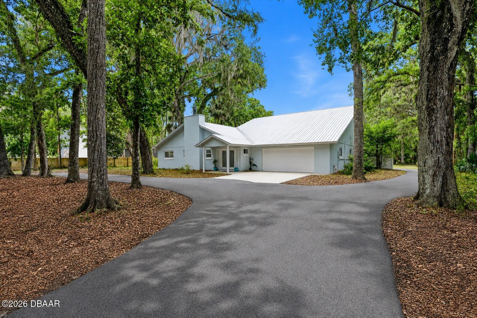555 Wildwood Drive — photo