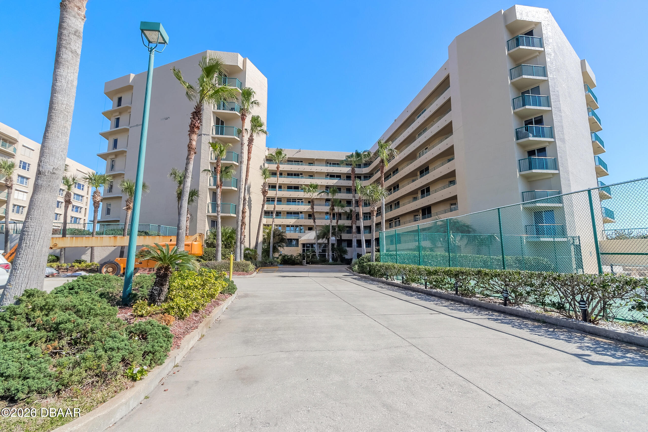 4575 S Atlantic Avenue 6701 — photo