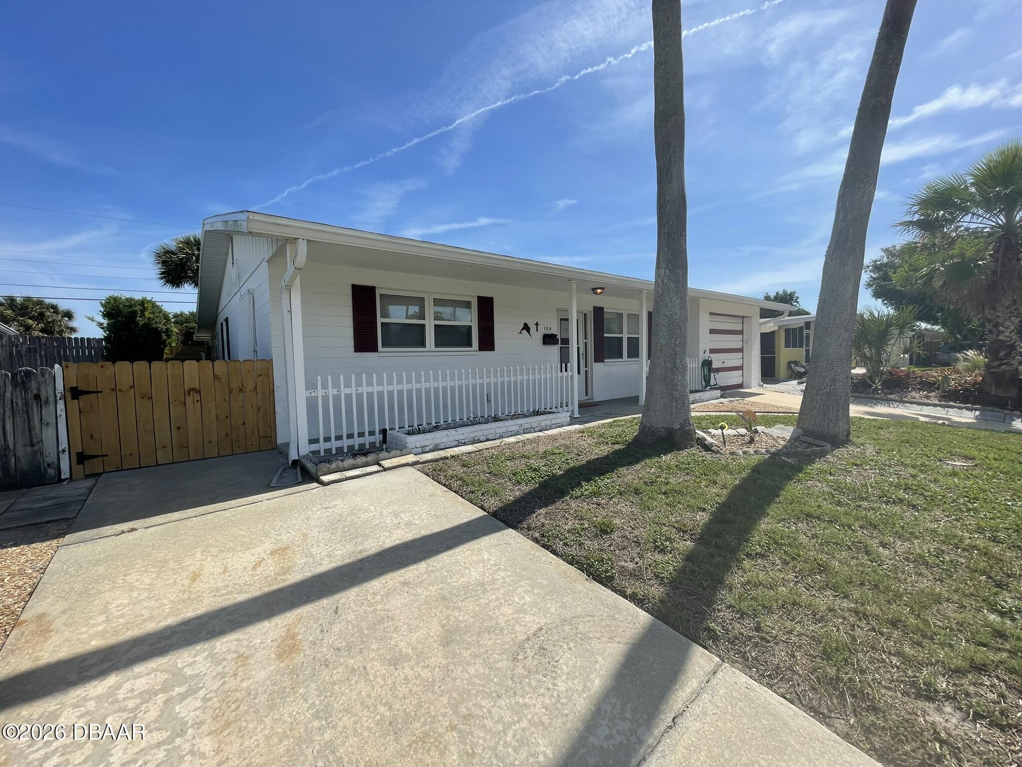 125 Lynnhurst Drive, Ormond Beach, FL 32176 — photo 2