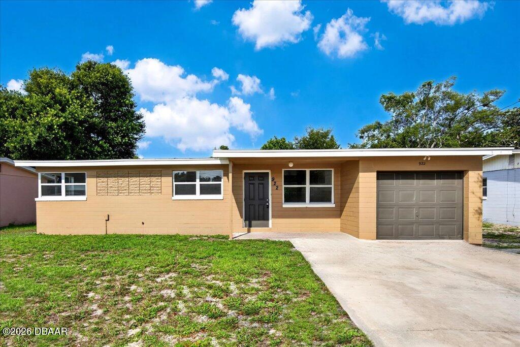 922 Lewis Drive — photo
