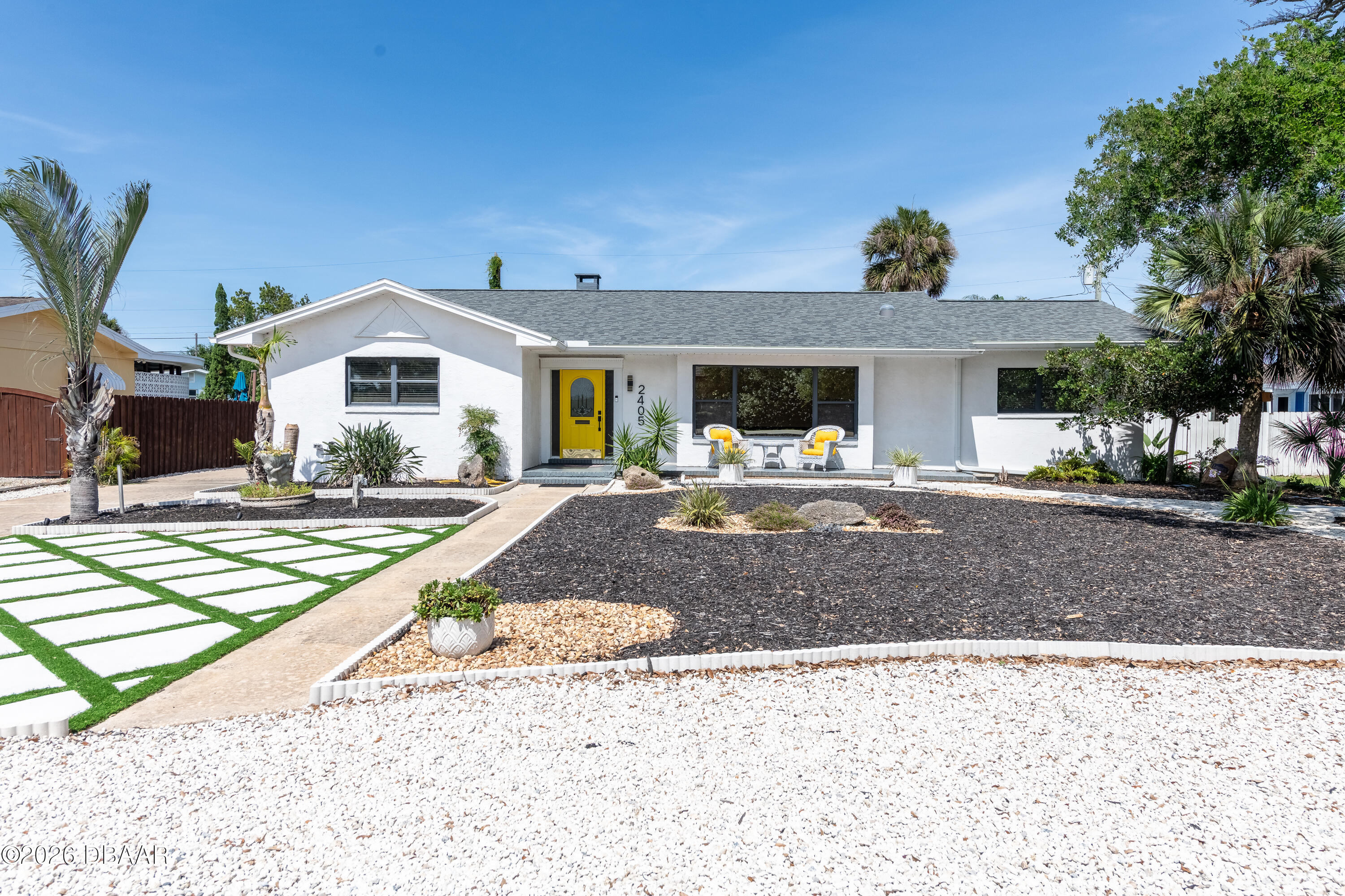 2405 John Anderson Drive — photo