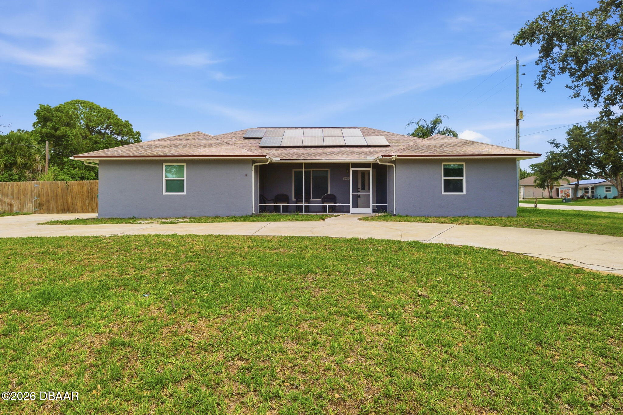 602 Lake Drive — photo