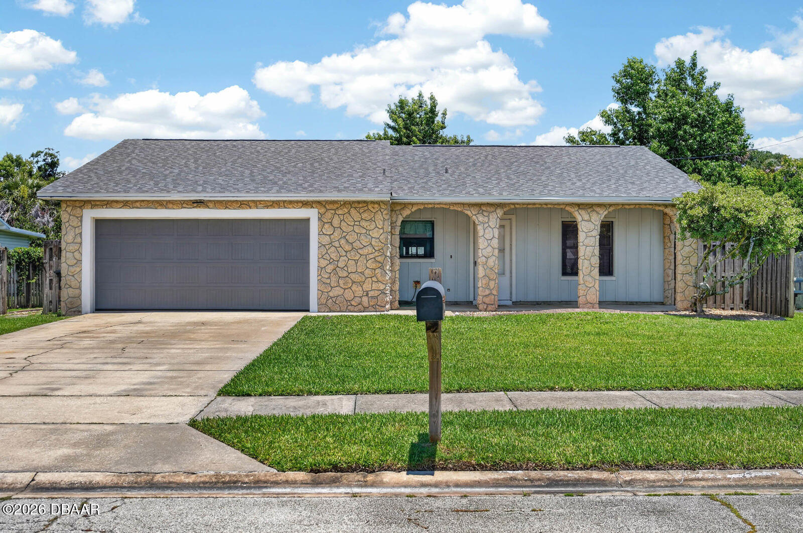 7 Lakeview Circle — photo