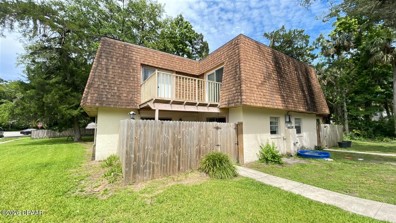 75 Springwood Square — photo