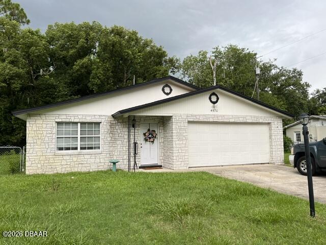 4570 Spruce Creek Road — photo