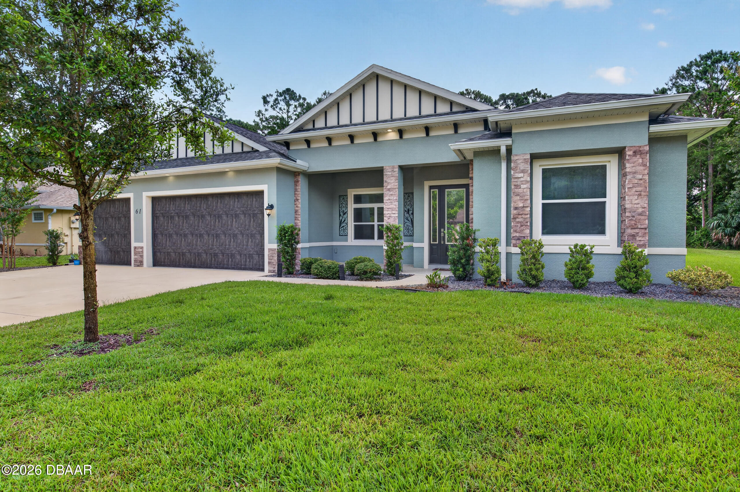 61 Chrysanthemum Drive — photo
